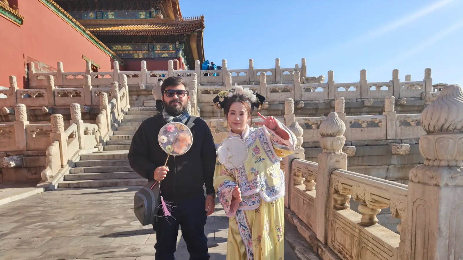 Private English-speaking guide introducing Forbidden City history