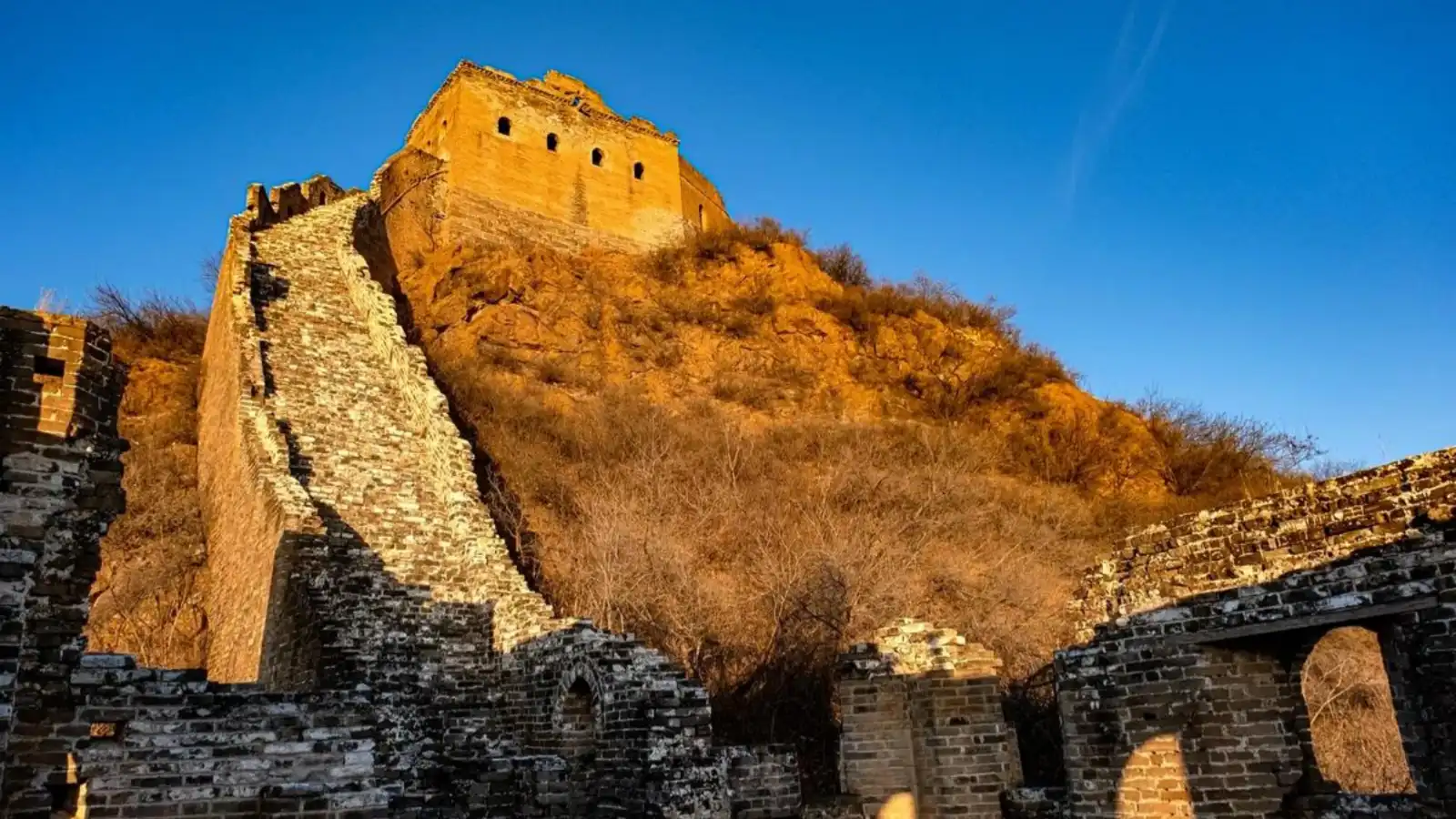 Ancient watchtower at Jinshanling Great Wall