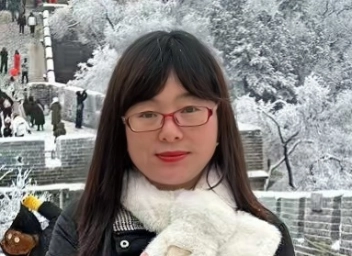 Yanna Beijing tour guide expert in cultural tours